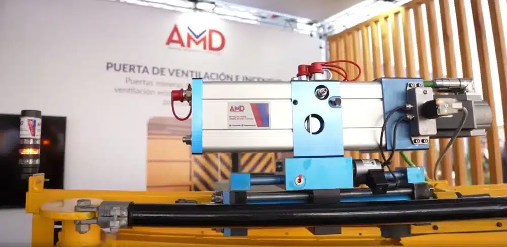 Los accionamientos híbridos permiten controlar con precisión las puertas de ventilación.