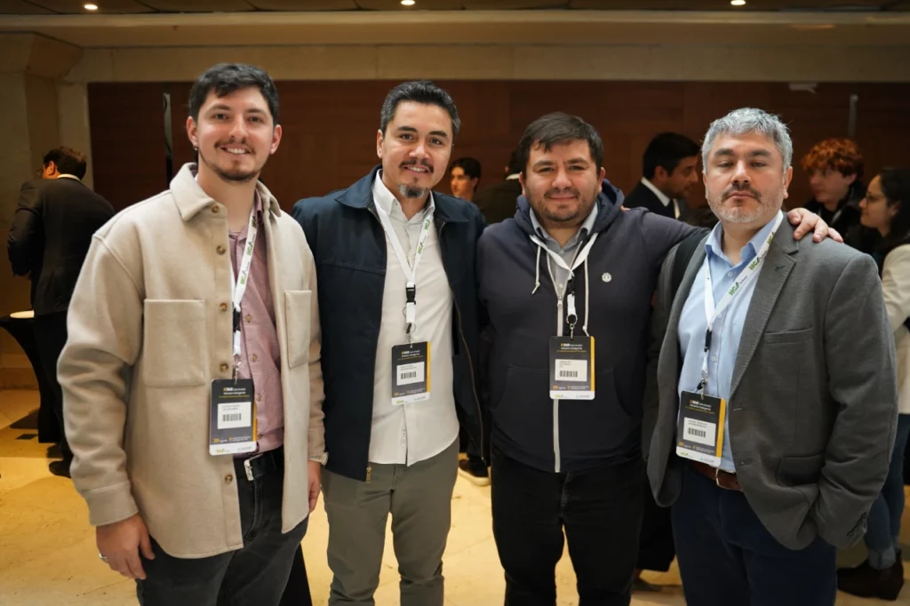 Participantes del Seminario Minería Inteligente (SMI): Co-creando Soluciones de Alto Impacto.