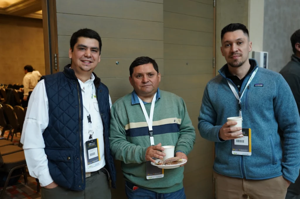 Participantes del Seminario Minería Inteligente (SMI): Co-creando Soluciones de Alto Impacto.