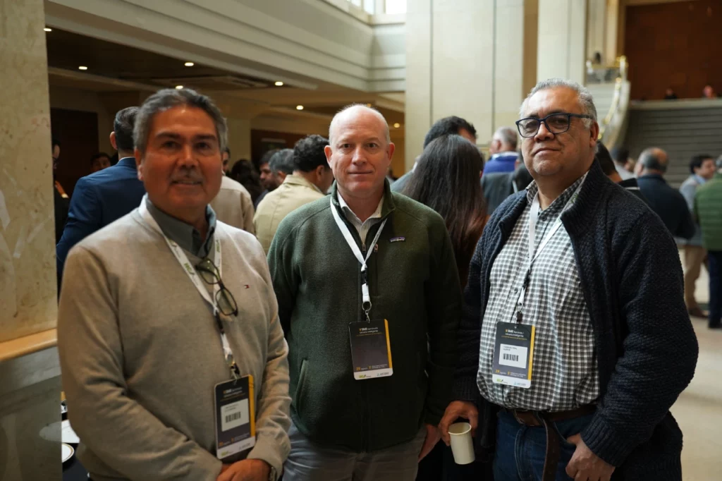 Participantes del Seminario Minería Inteligente (SMI): Co-creando Soluciones de Alto Impacto.