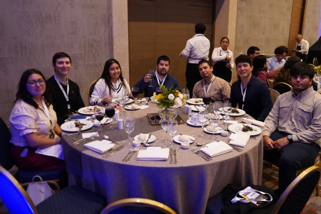 Compartir del Seminario Minería Inteligente (SMI): Co-creando Soluciones de Alto Impacto.