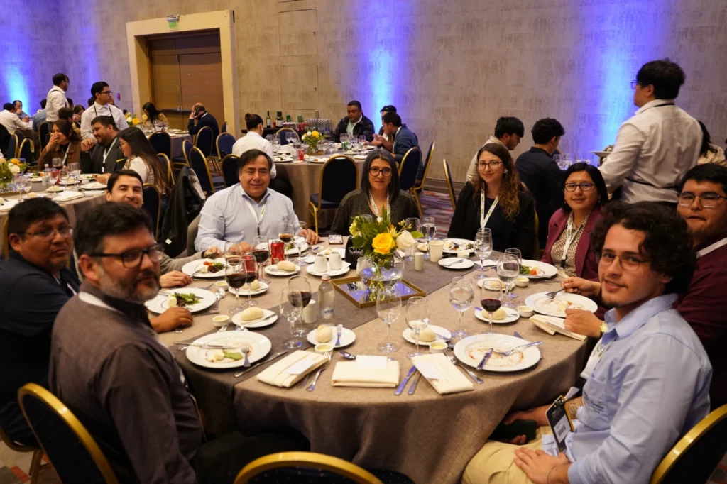 Compartir del Seminario Minería Inteligente (SMI): Co-creando Soluciones de Alto Impacto.