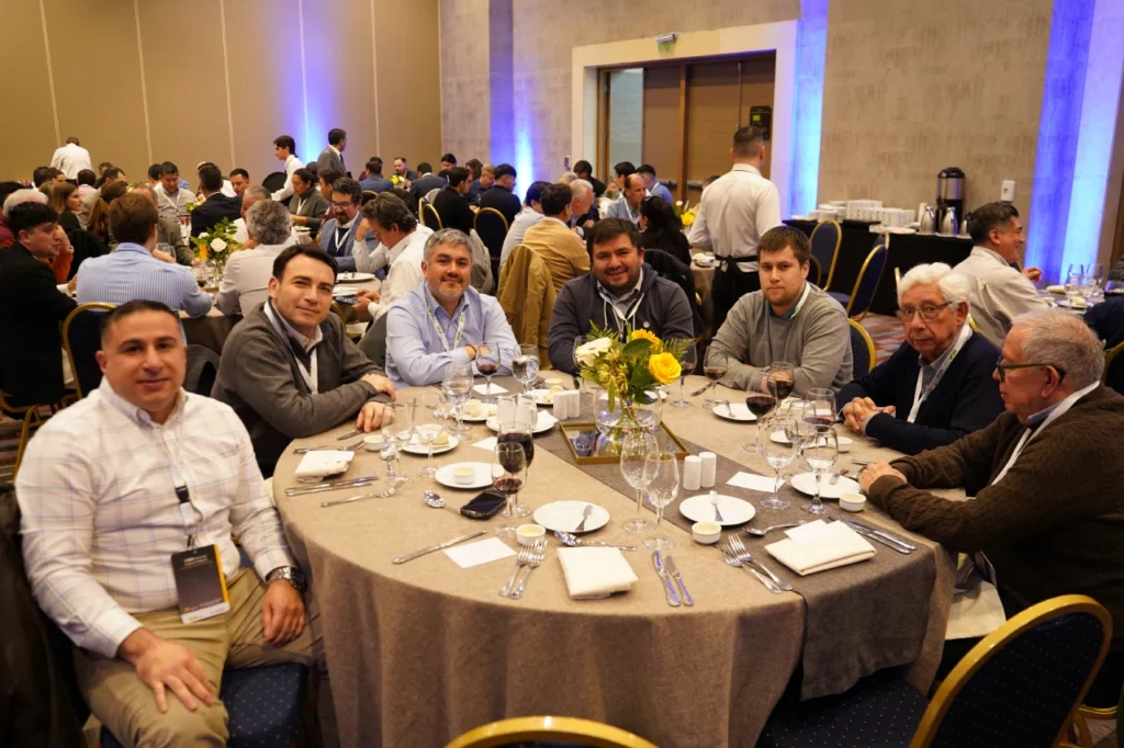 Compartir del Seminario Minería Inteligente (SMI): Co-creando Soluciones de Alto Impacto.