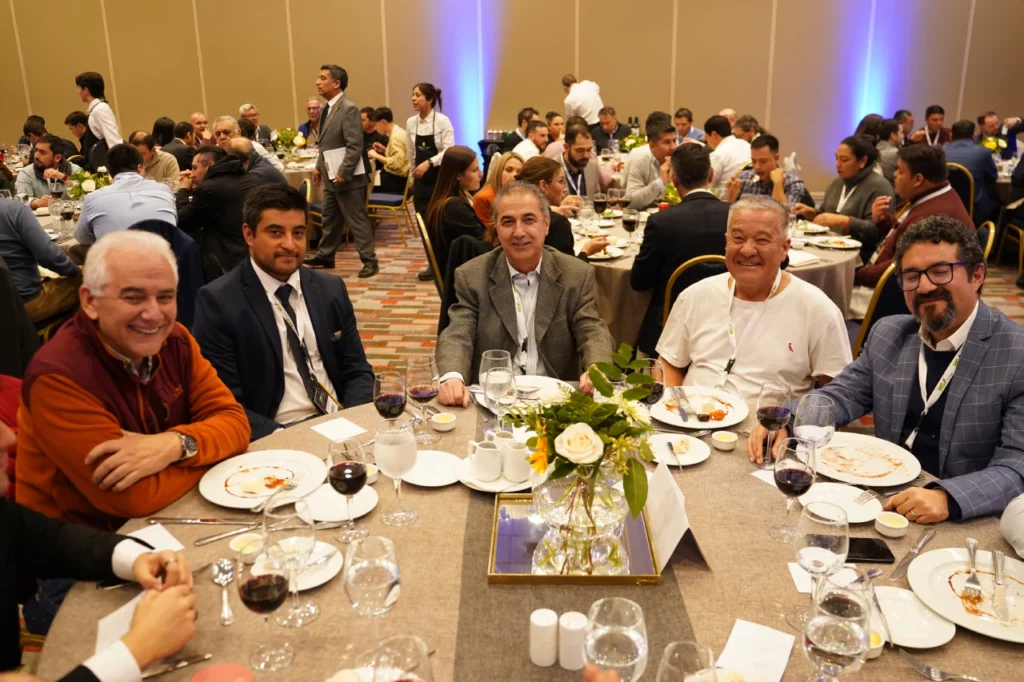 Compartir del Seminario Minería Inteligente (SMI): Co-creando Soluciones de Alto Impacto.