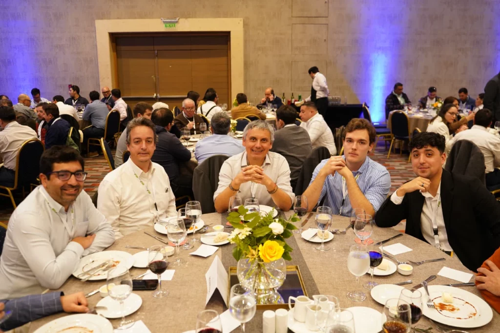 Compartir del Seminario Minería Inteligente (SMI): Co-creando Soluciones de Alto Impacto.