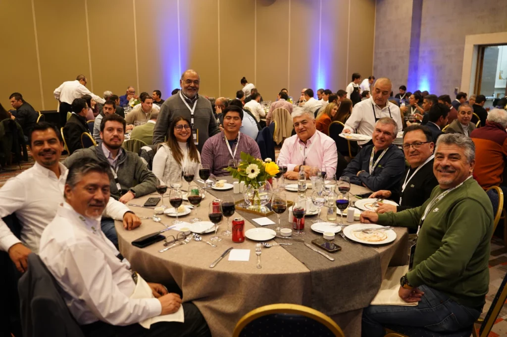 Compartir del Seminario Minería Inteligente (SMI): Co-creando Soluciones de Alto Impacto.