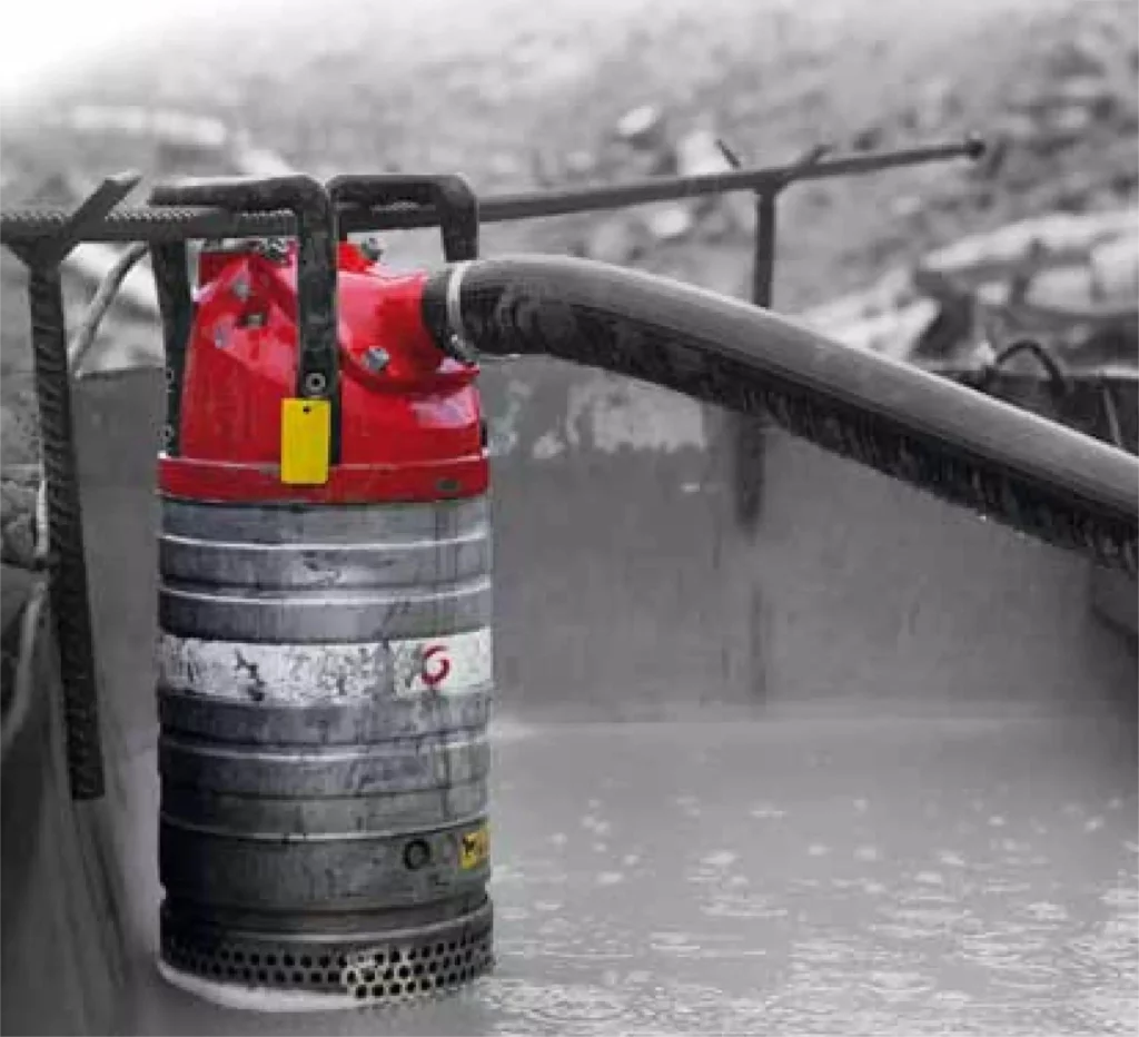 Mantener la manguera lo más recta posible y usar acoplamientos optimiza el bombeo.